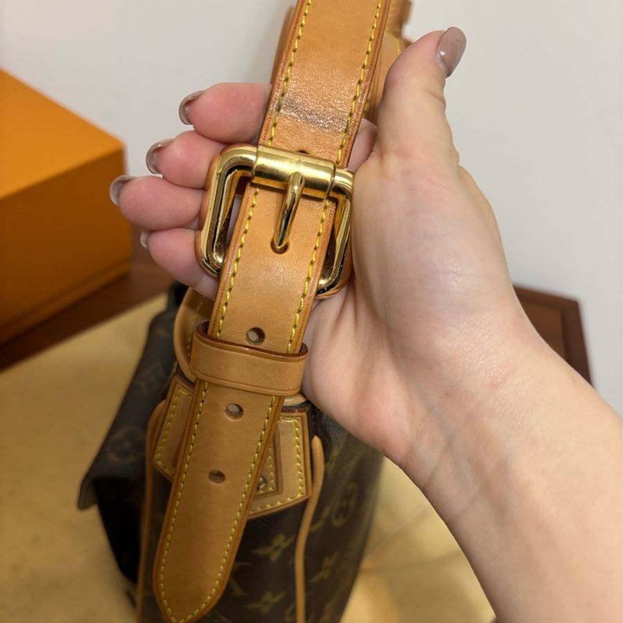 LV 斜挎包 HUDSON M40045-12