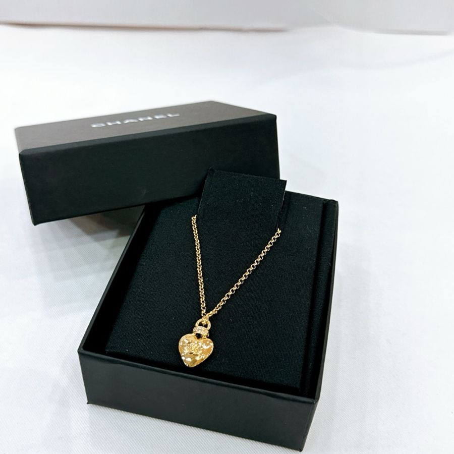 莉亞精品♡Chanel ABD078 愛心項鍊全新-0