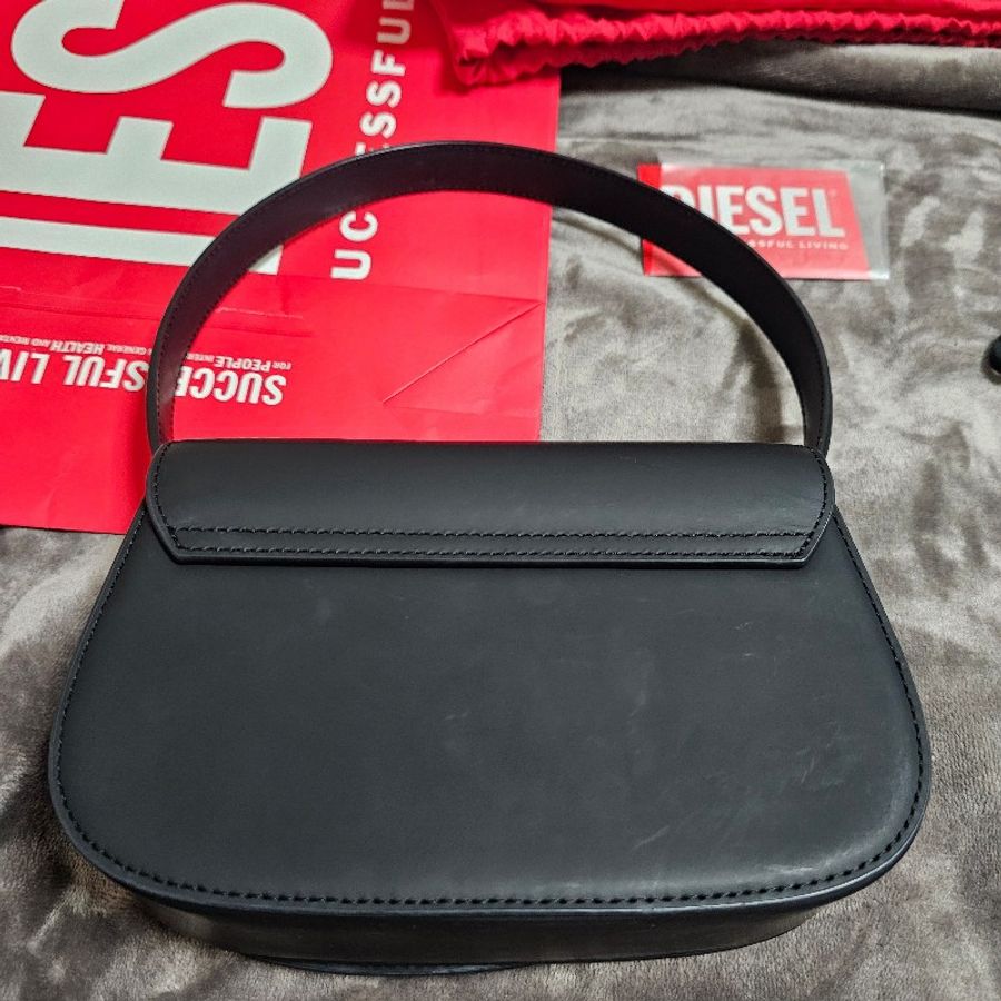 DIESEL 1DR leather shoulder 斜背包 黑色 小牛皮 粗鏈條 RFID防偽晶片 防盜包-15
