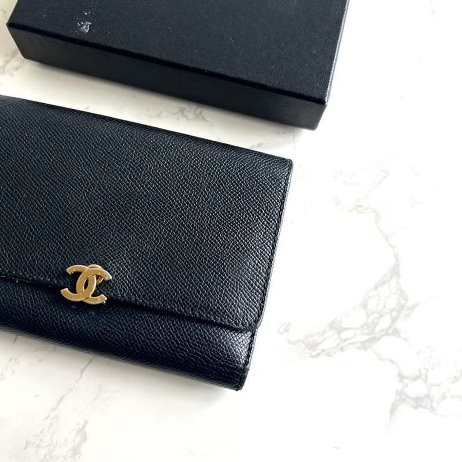 【LA LUNE】稀有中古二手Chanel黑色皮革金扣中夾 短夾 皮夾 銀包古董包 錢包-1