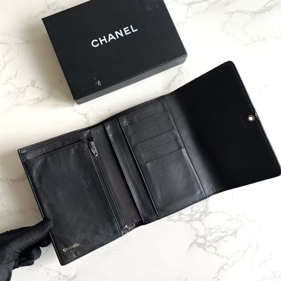 【LA LUNE】稀有中古二手Chanel黑色皮革金扣中夾 短夾 皮夾 銀包古董包 錢包-4