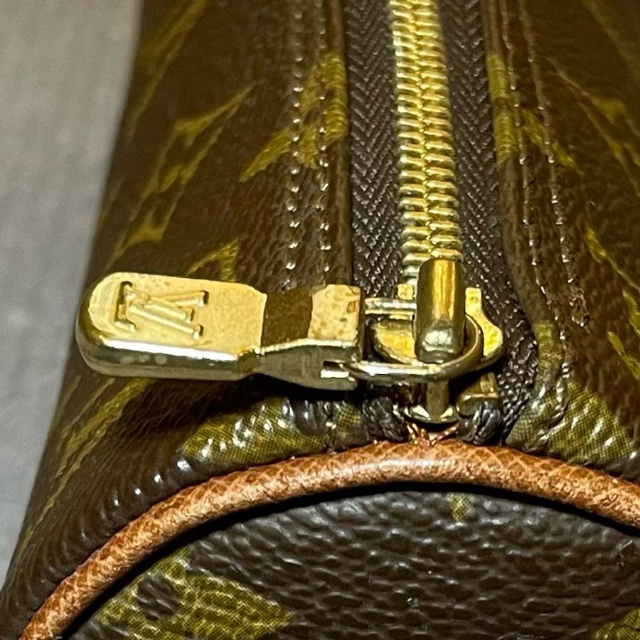 LV Louis Vuitton Monogram Micro Popillon Coin Case 零錢包/迷你圓筒包-13