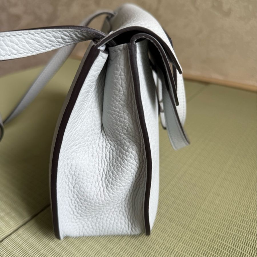 Hermes Halzan 25 W stamp-3