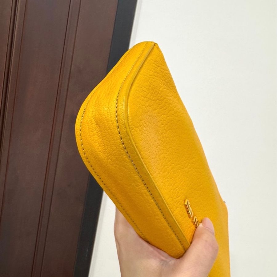 miu miu  黃色 水鑽 手拿包 晚宴包 斜背包 肩背包-6