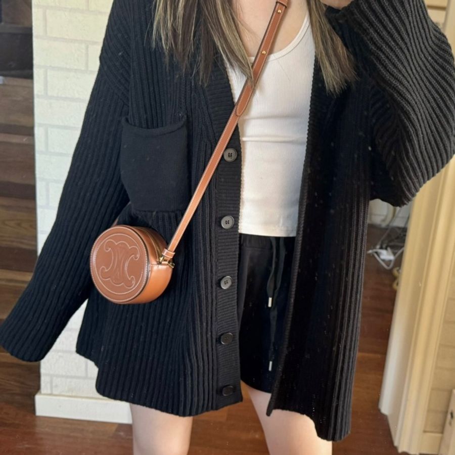 CELINE賽琳 Cuir Triomphe 牛皮 橢圓形錢包斜挎包 小號-1