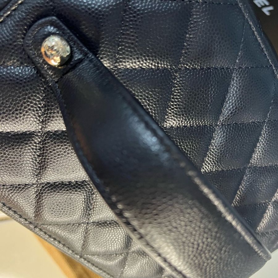 CHANEL 香奈兒 魚子醬 荔枝皮 化妝箱 （近新閑置品）-3