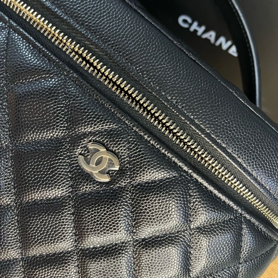CHANEL 香奈兒 魚子醬 荔枝皮 化妝箱 （近新閑置品）-14