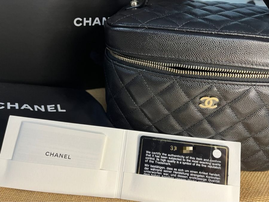 CHANEL 香奈兒 魚子醬 荔枝皮 化妝箱 （近新閑置品）-16