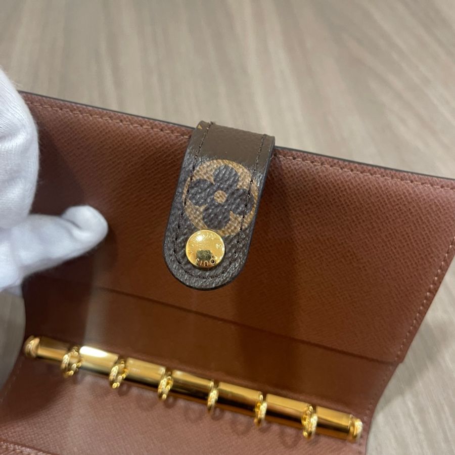 Louis Vuitton R20005老花釦式筆記本護照套-9