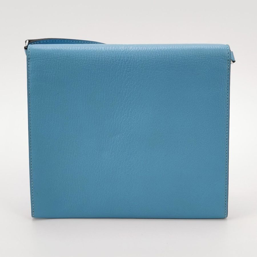 Hermès Cinhetic 18 糖果藍斜背包|不對稱H扣設計-3
