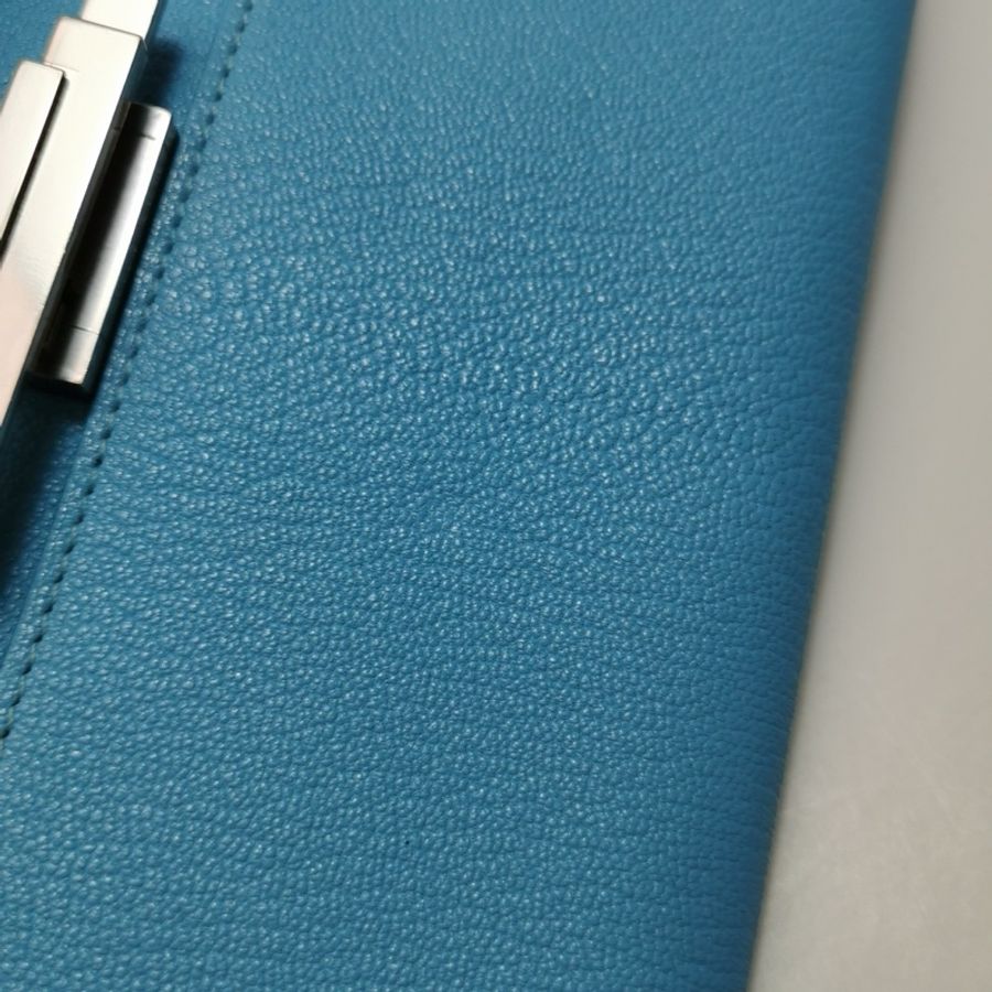 Hermès Cinhetic 18 糖果藍斜背包|不對稱H扣設計-9