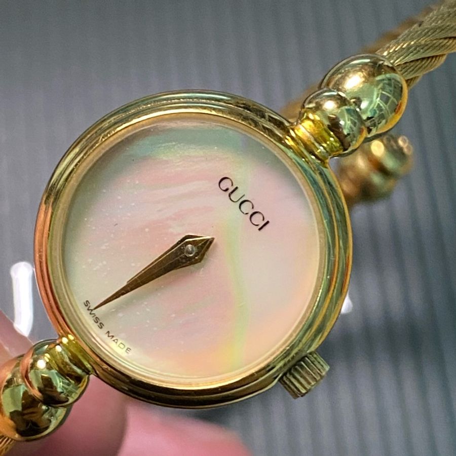 GUCCI 貝母金色活圈中古錶 已絕版 附盒子-2