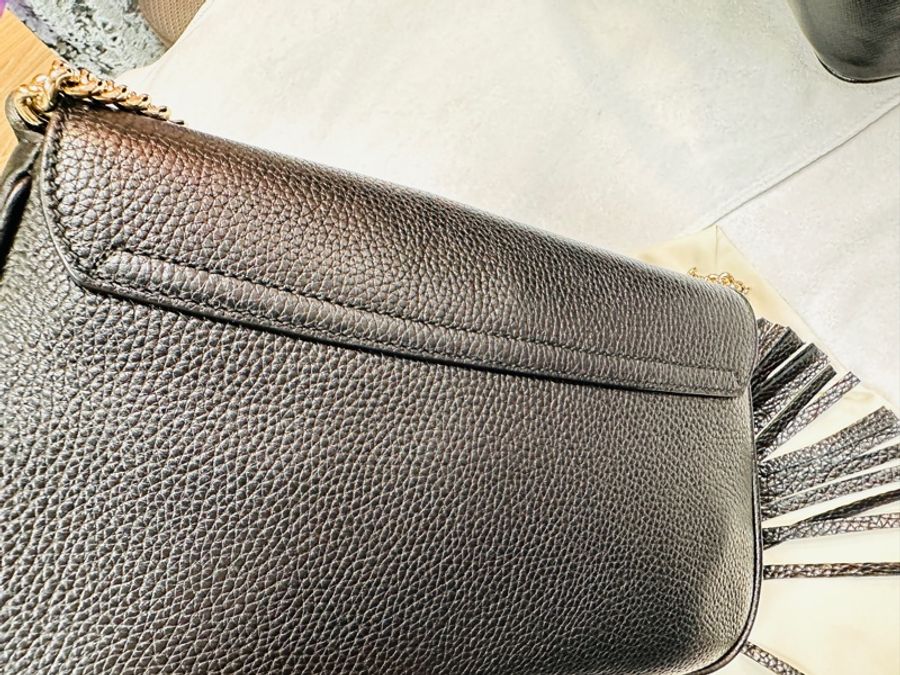 GUCCI Soho 26公分 黑牛皮流蘇下蓋鏈條包 336752-11