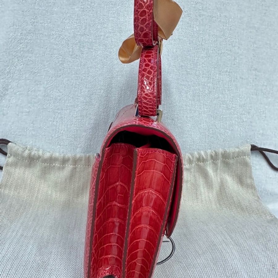 爱马仕Hermès Constance Mini 18银扣亮面鳄鱼皮框Q刻-3