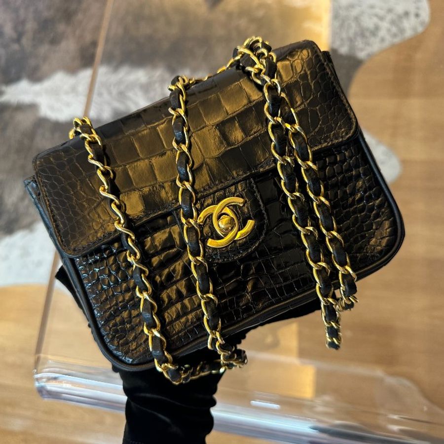 Chanel 香奈兒黑金鱷魚皮雙C扣方胖子鏈條包-10