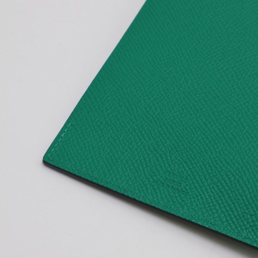 HERMES Tarmac 護照夾 -  絲絨綠 W-3