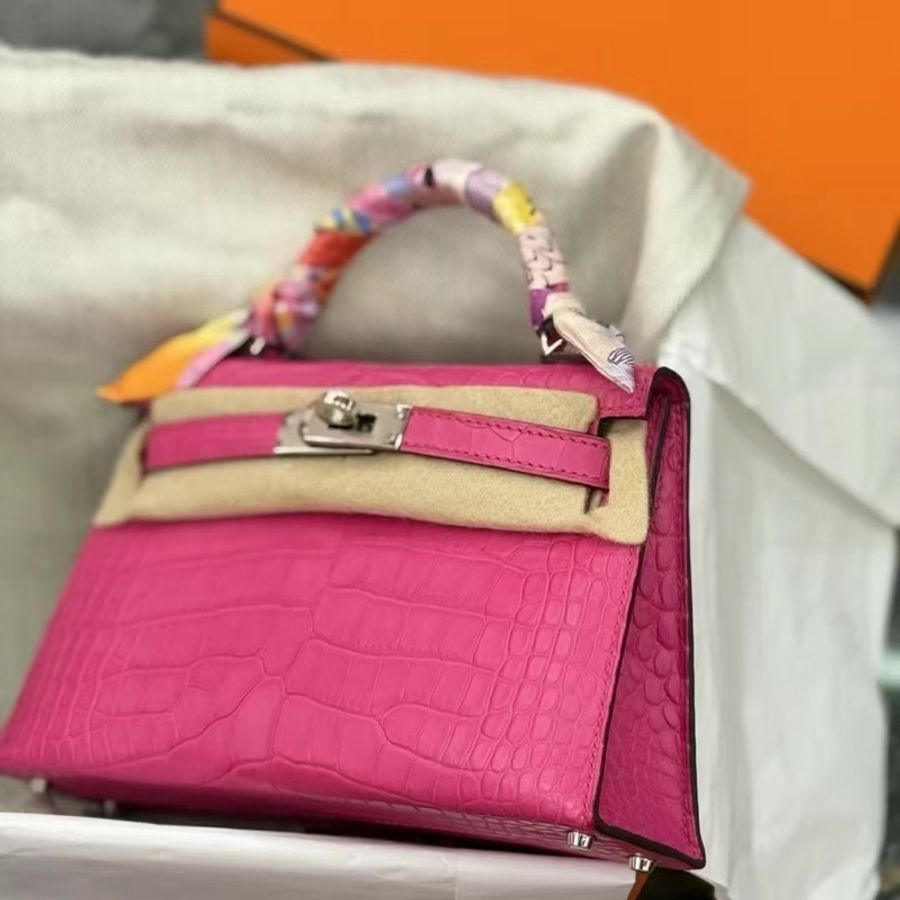 Hermes Mini kelly II 5R Rose Shocking 玫瑰粉紅 霧面鱷魚 銀扣-2