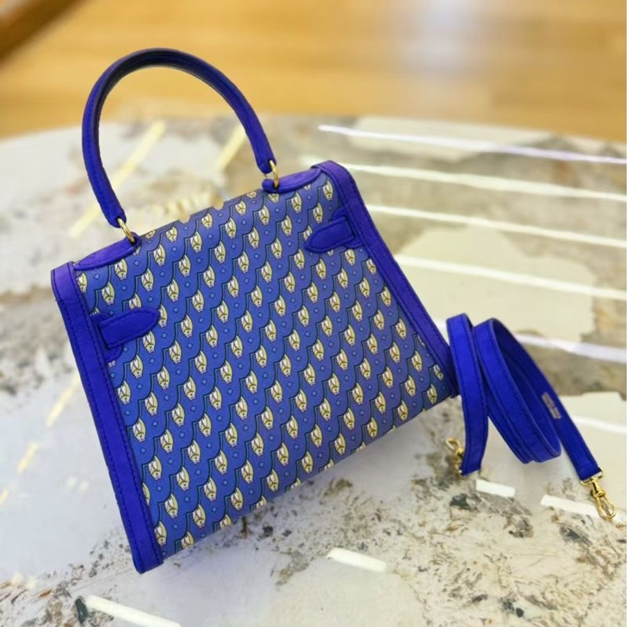 全球唯一 Hermes Kelly 20 貓頭鷹 🦉 大耳朵 麂皮 真絲綢 ~ 金扣 現貨 收藏家來-7