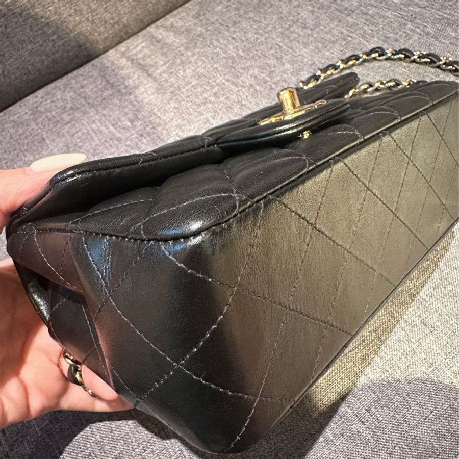 9新|Chanel mini cf 20 黑金羊皮 晶片款-10