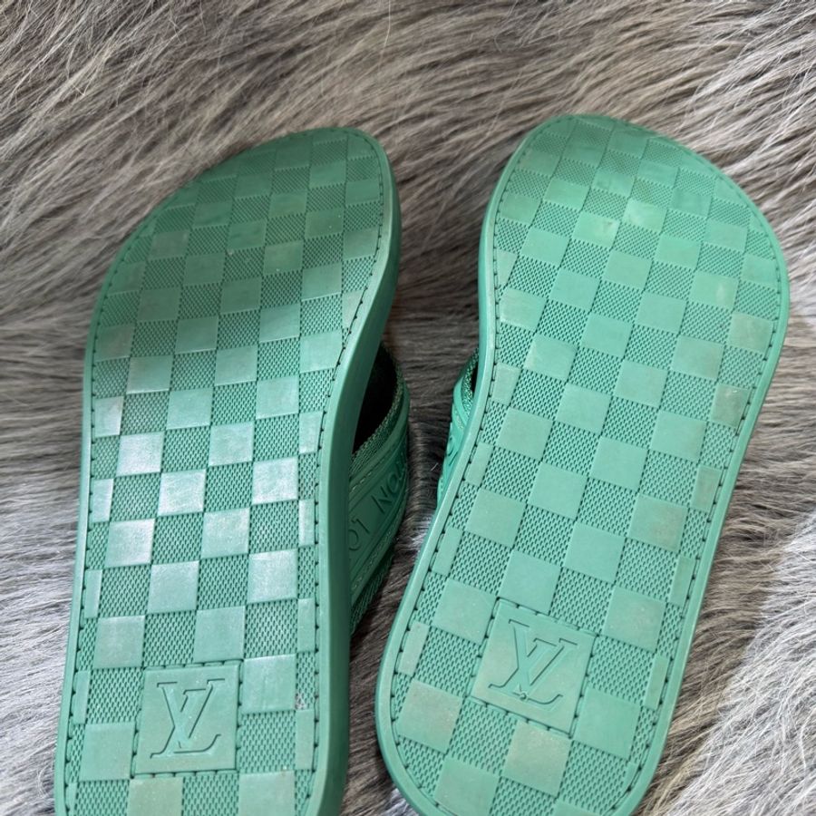 LV KEYS THONG LOGO 森林綠色 棋盤格紋 橡膠 人字拖 夾腳拖 拖鞋-8