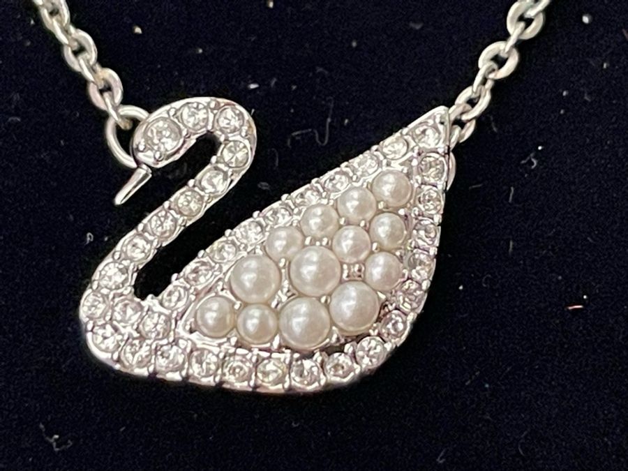 Swarovski 珍珠天鵝項鍊-0