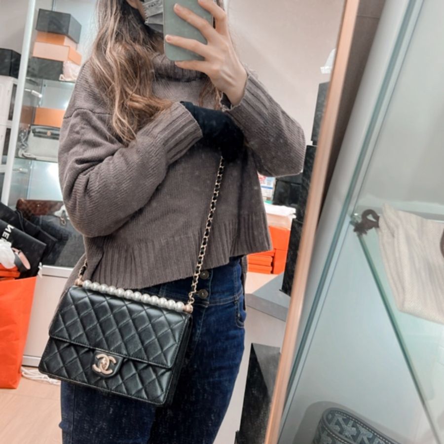 Chanel pearl flap 黑金珍珠翻蓋鏈條包-13