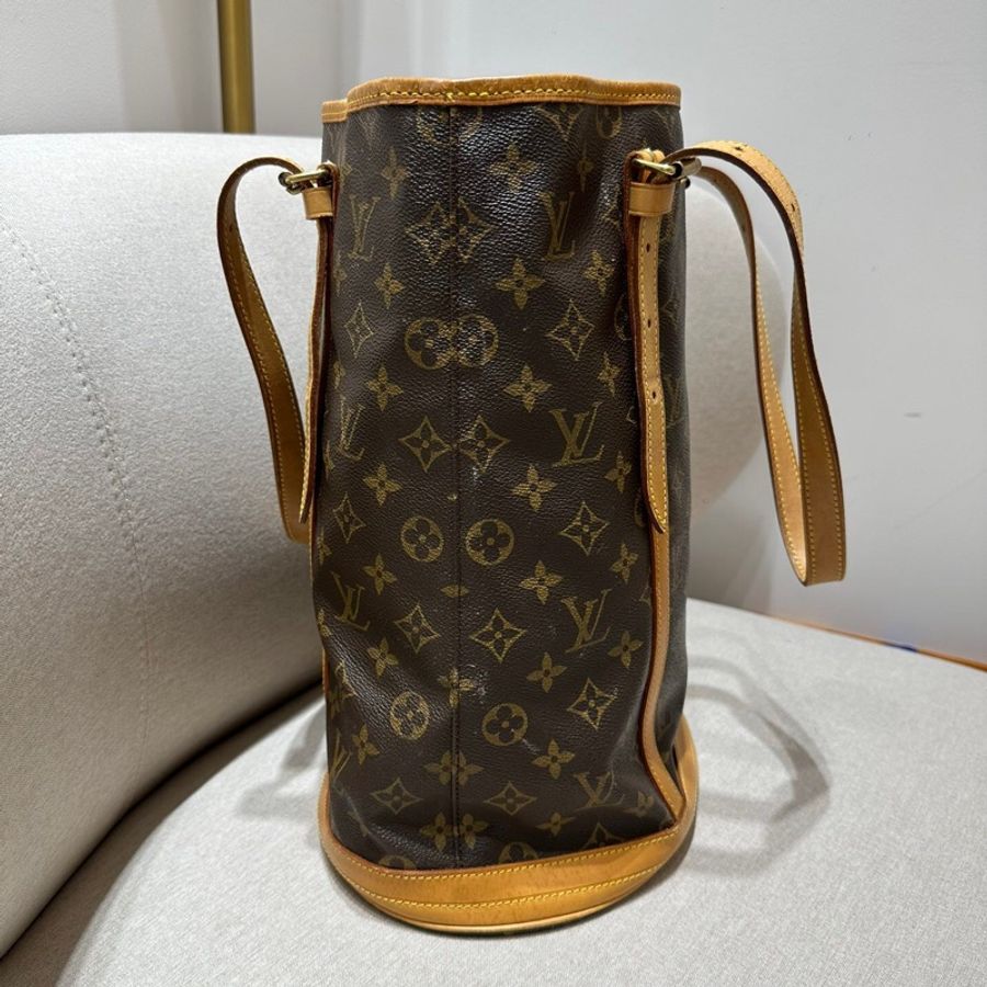 Louis Vuitton-15