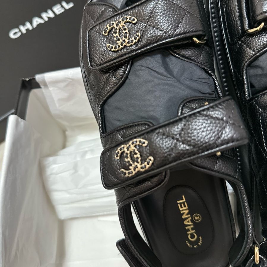 Chanel 香奈兒黑金皮穿鍊涼鞋/全新39號-2