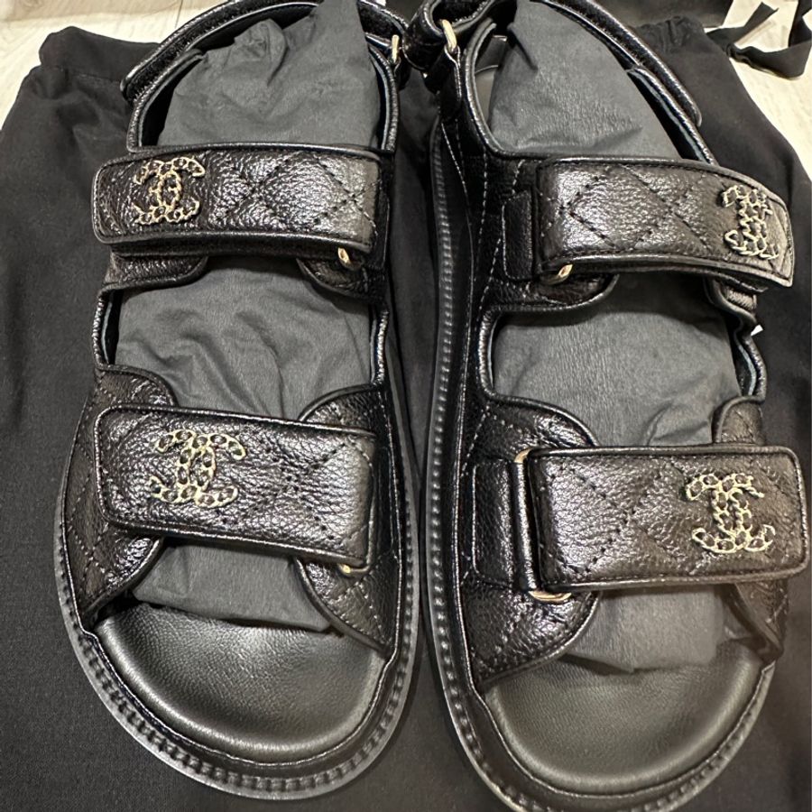 Chanel 香奈兒黑金皮穿鍊涼鞋/全新39號-5