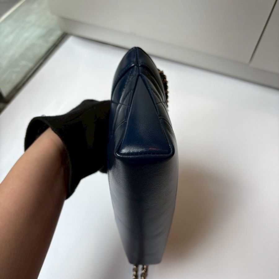 Chanel 淡金鍊藍皮迷你 31 包-8