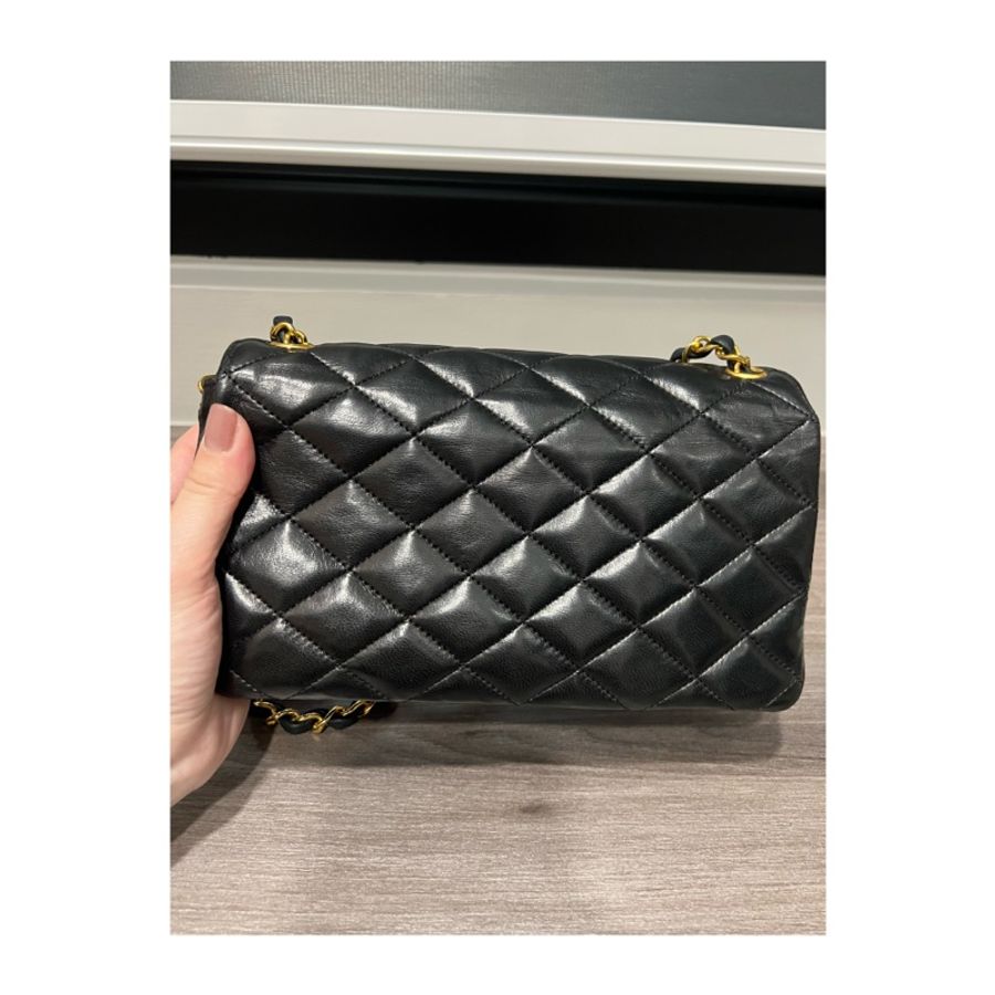 Chanel古董黑色大Logo信封包羊皮-2