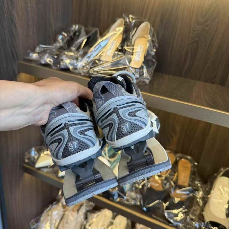 Balenciaga 彈簧鞋 37號 非常新-1