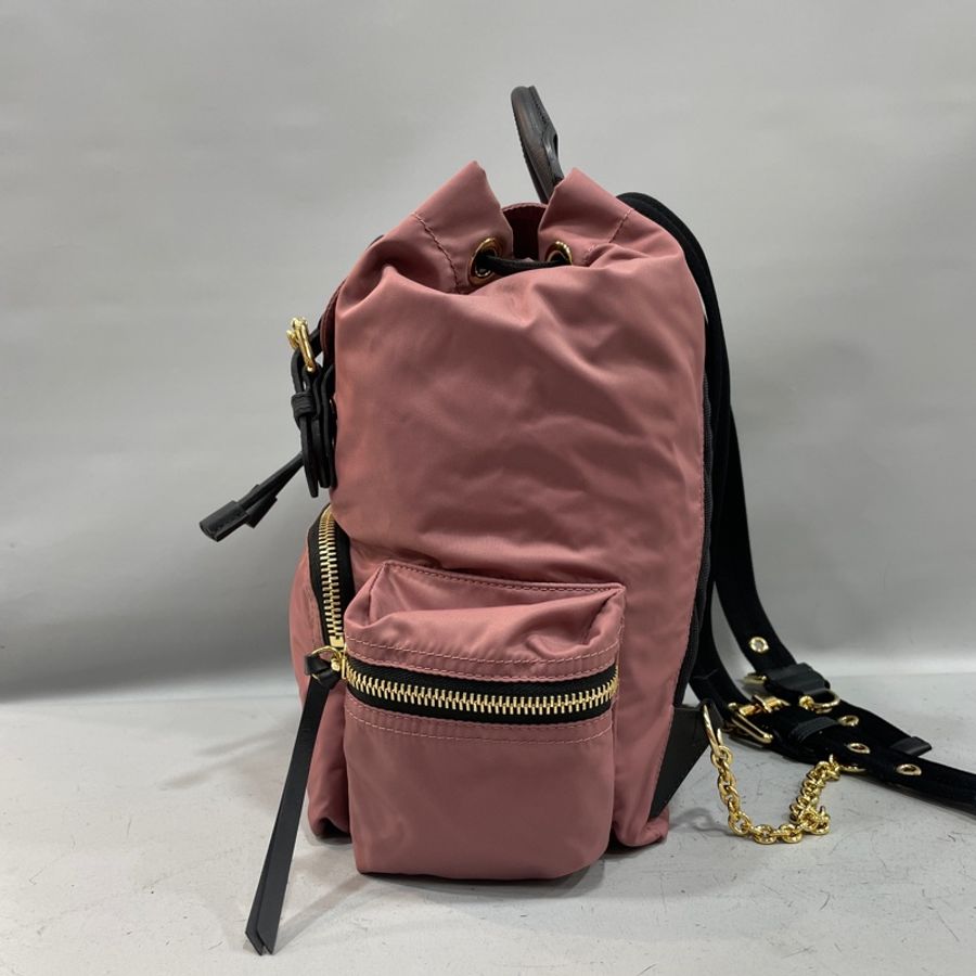Burberry 4020959藕粉色尼龍布黑牛皮飾邊雙口袋後背包Rucksack-5