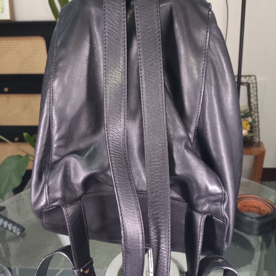 CELINE 黑色牛皮小背包-6