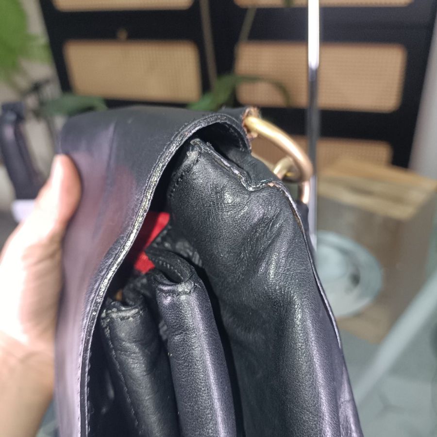 CELINE 黑色牛皮小背包-8