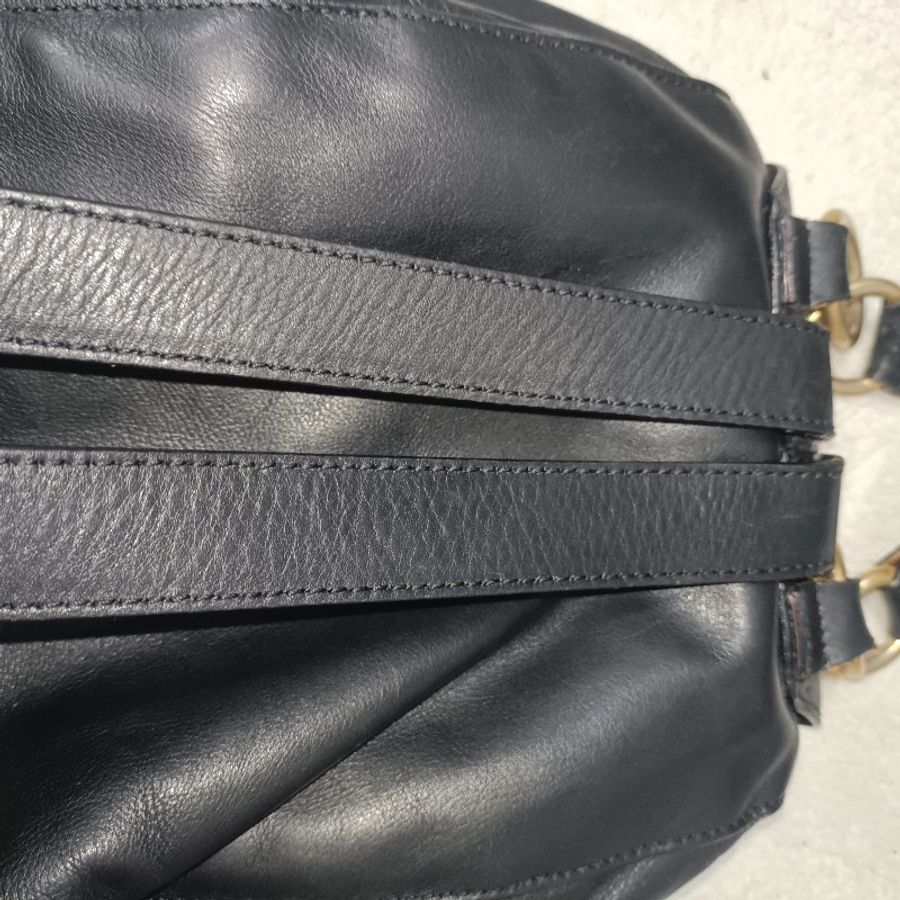 CELINE 黑色牛皮小背包-27