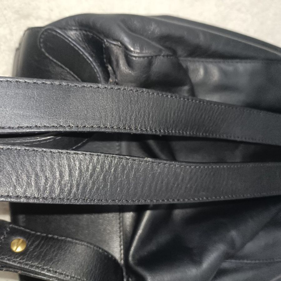 CELINE 黑色牛皮小背包-28