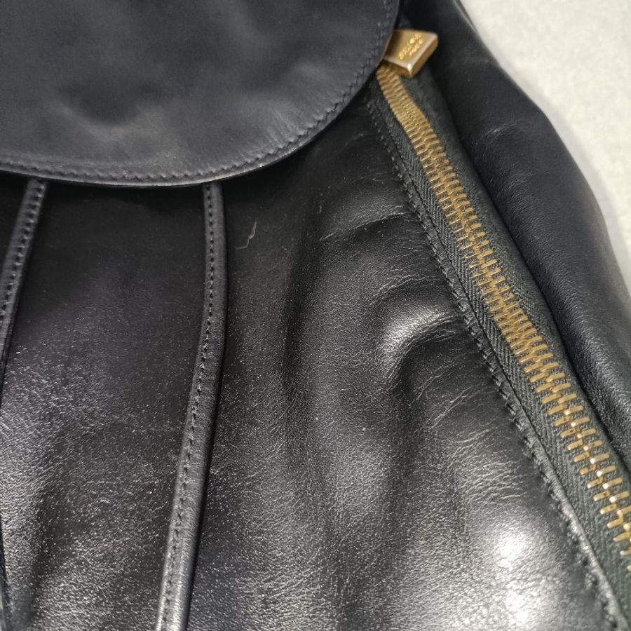 CELINE 黑色牛皮小背包-31
