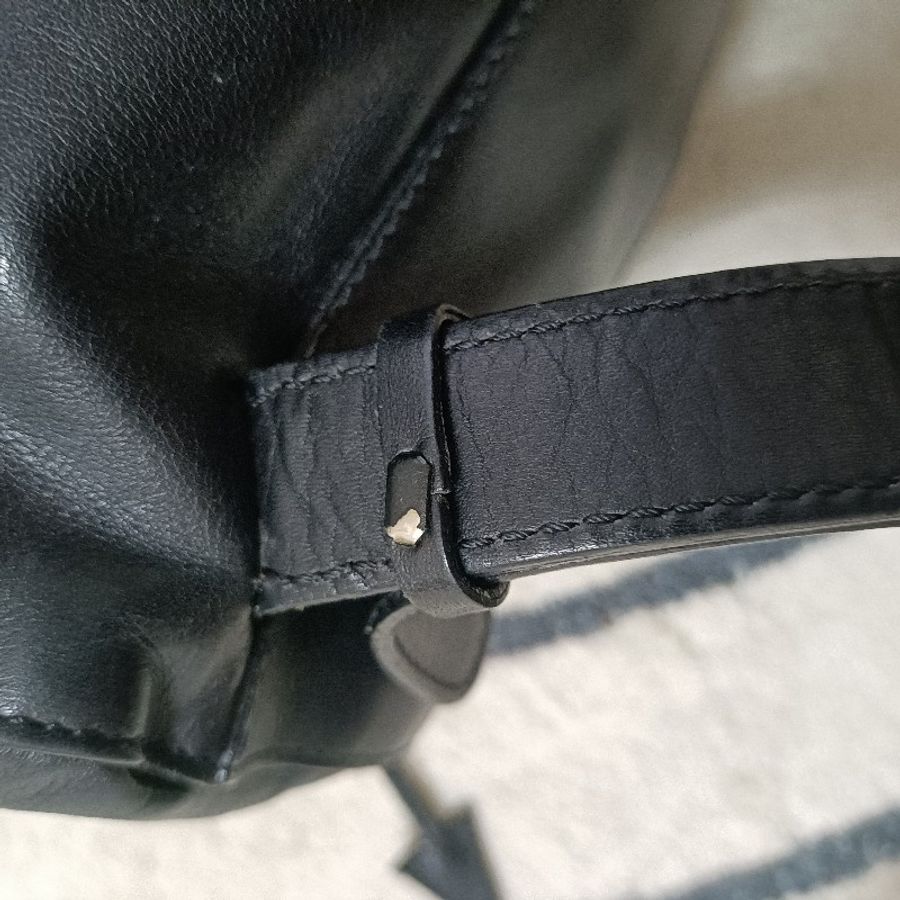 CELINE 黑色牛皮小背包-40