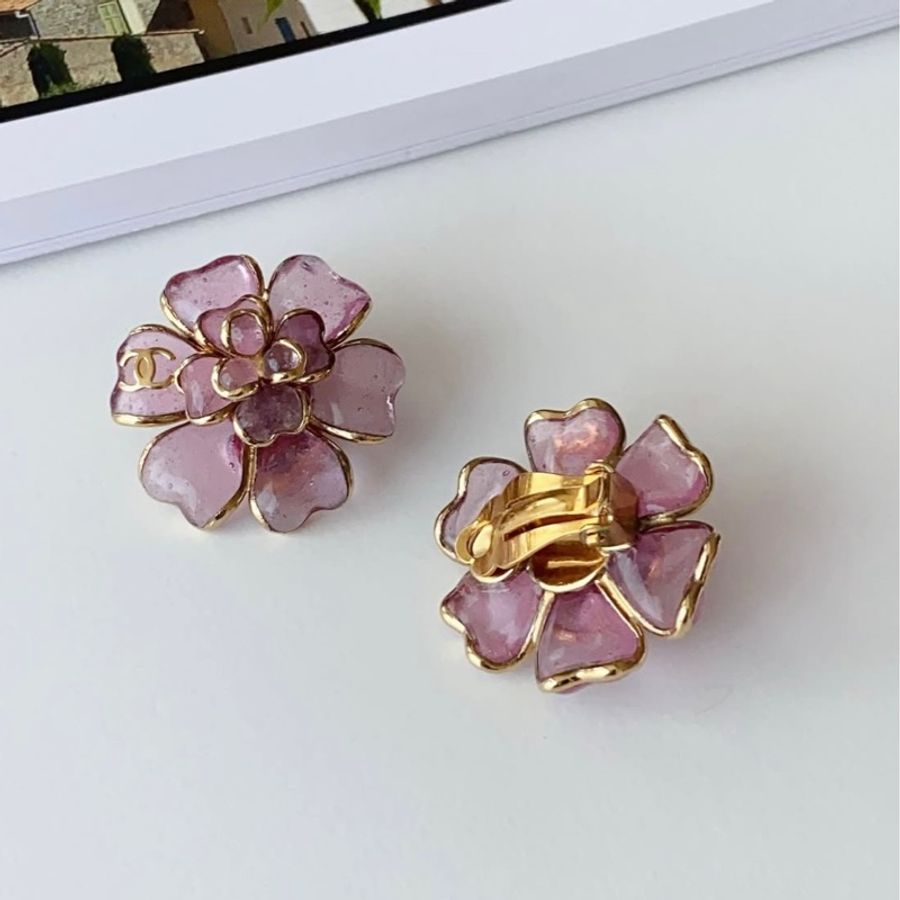 CHANEL vintage 櫻花粉琉璃耳夾-7