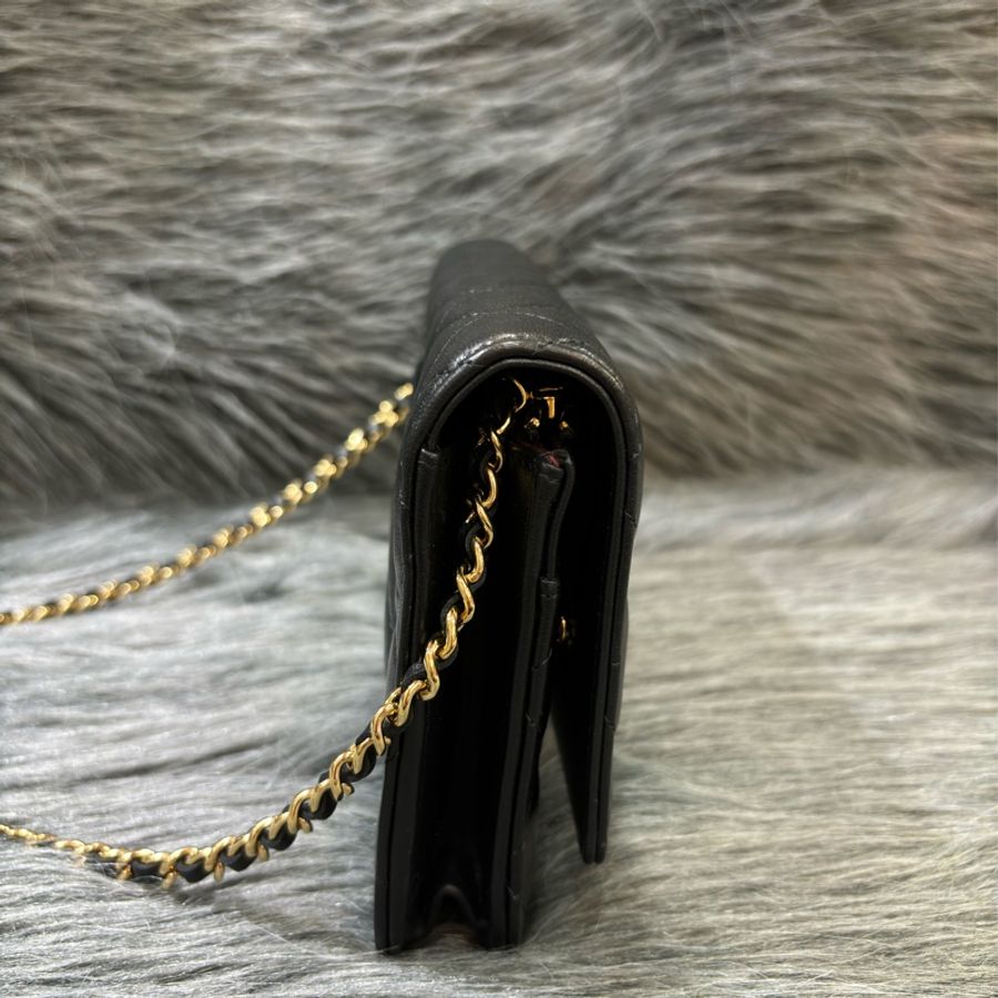 CHANEL AP0250 WOC 黑色羊皮 金鍊金釦 肩背包 斜背包 發財包 鏈子皮夾-1