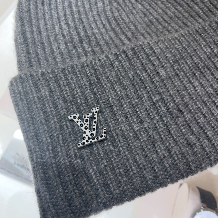 Louis Vuitton LV x 草間彌生 灰色山羊絨毛帽-1