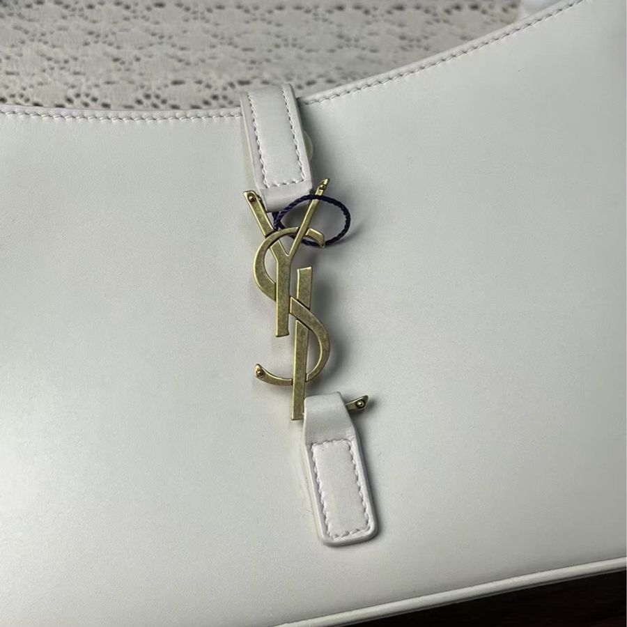 《完美·二手精品》Ysl hobo腋下包 白色-14