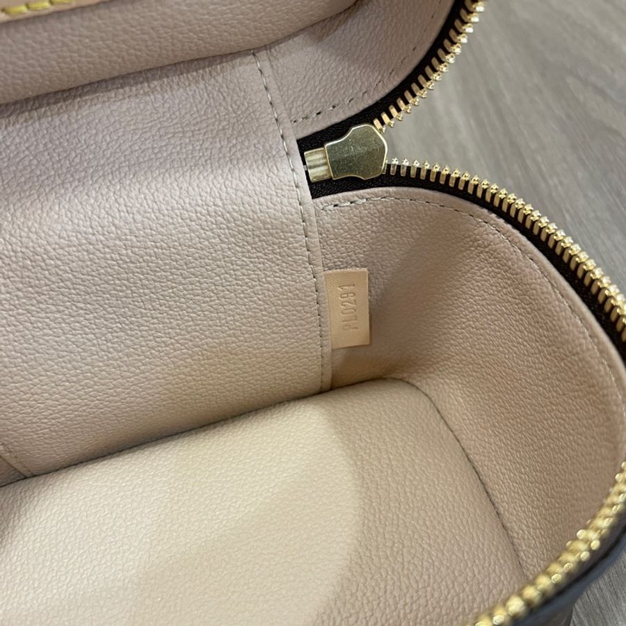 Louis Vuitton M44936經典老花Nice Nano化妝包洗漱袋-19