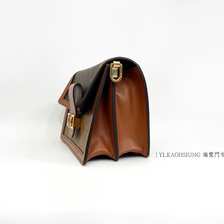 ❣LV 雙色原花Dauphine MM金釦下蓋肩斜背包-3