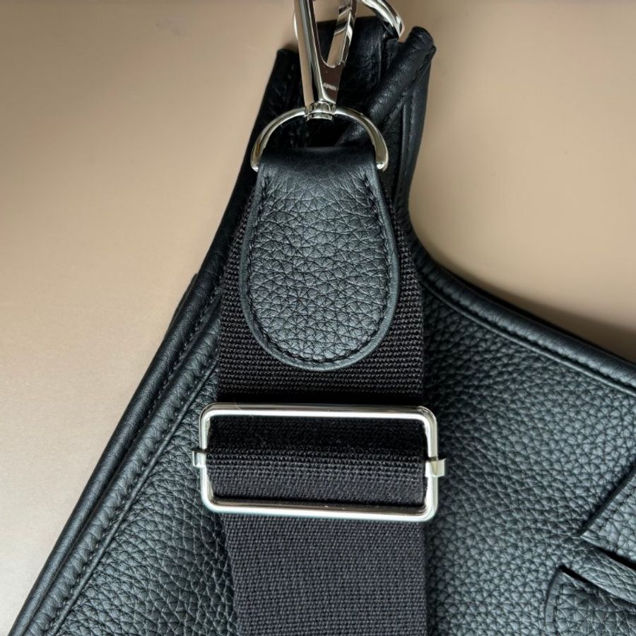 ::HERMES:: K刻 Evelyne 29 黑色小牛皮銀釦鏤空洞H LOGO肩背包-7