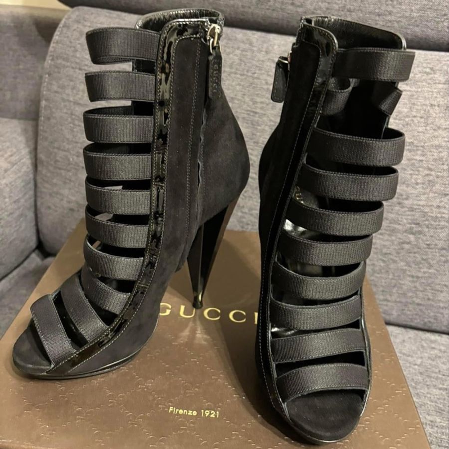 Gucci簍空高跟鞋-18