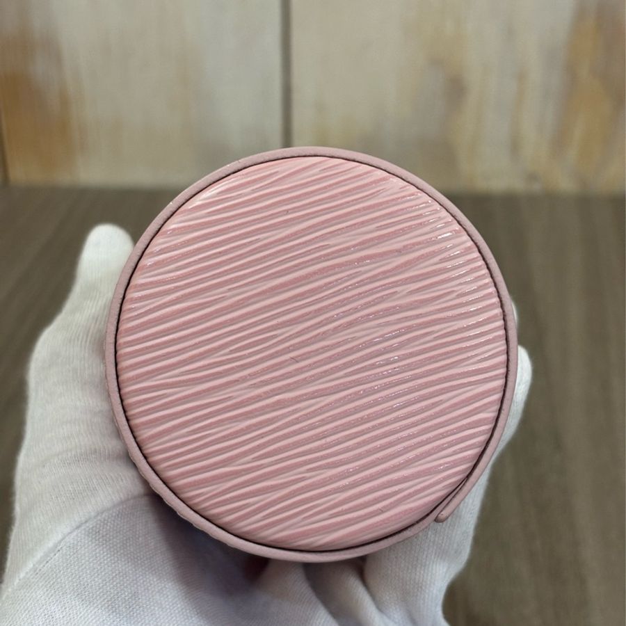 LV LS0157 粉 EPI 金釦 200ML 香水 化妝 筆 刷 保護 盒 罐 套 殼 CASE-5