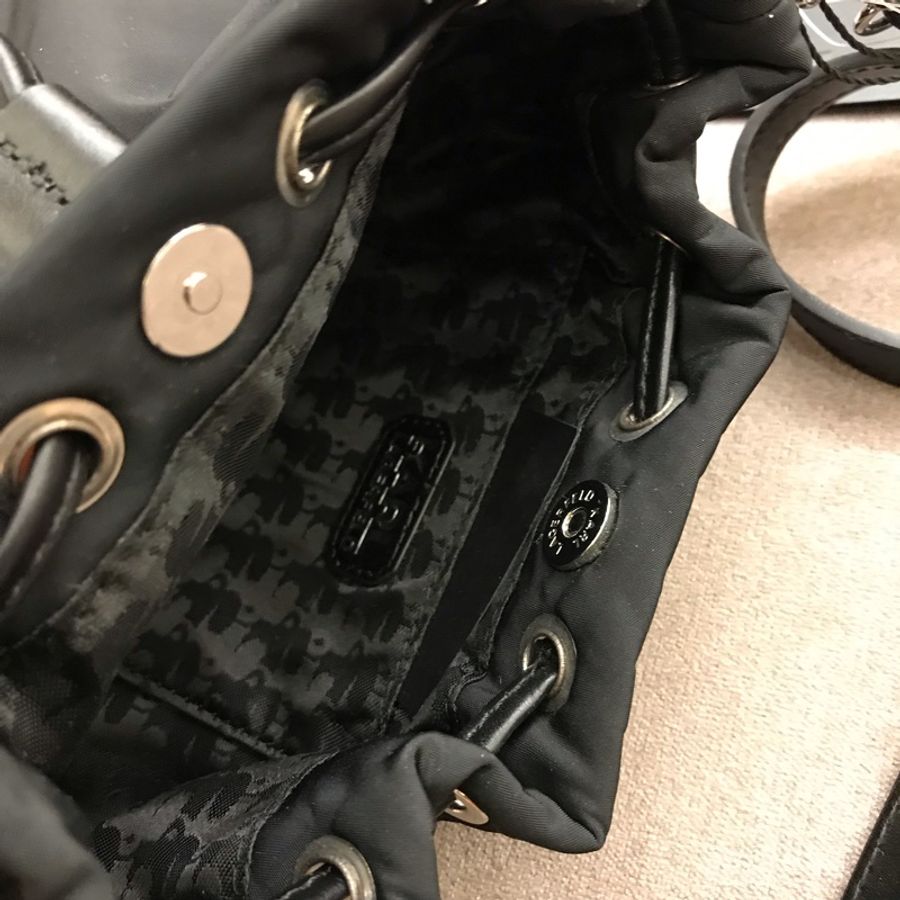 KARl LAGERFELD Bucket 205W3017-4