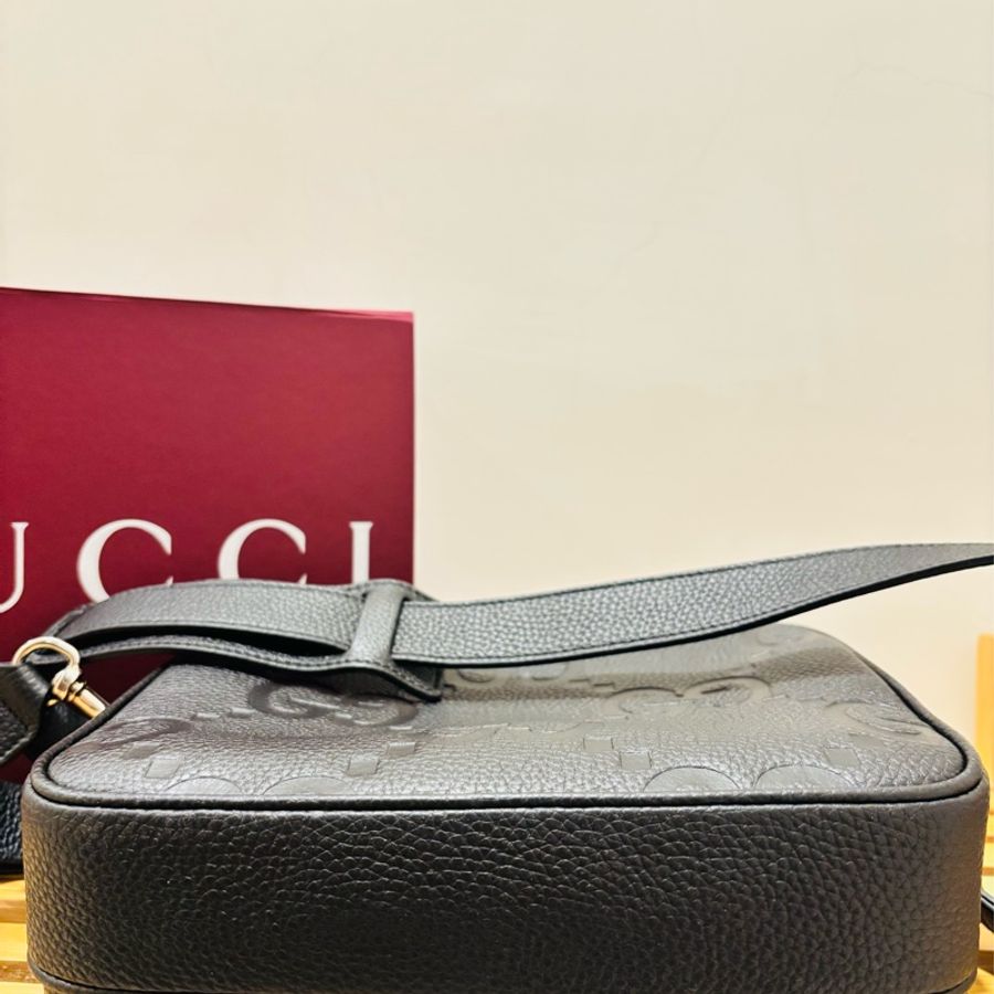 GUCCI古馳Jumbo皮革郵差包-11